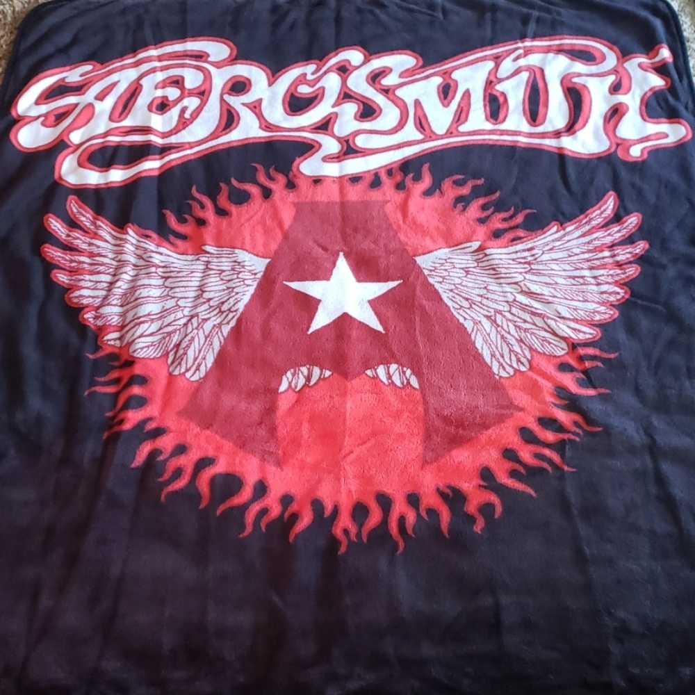 AeroSmith throw